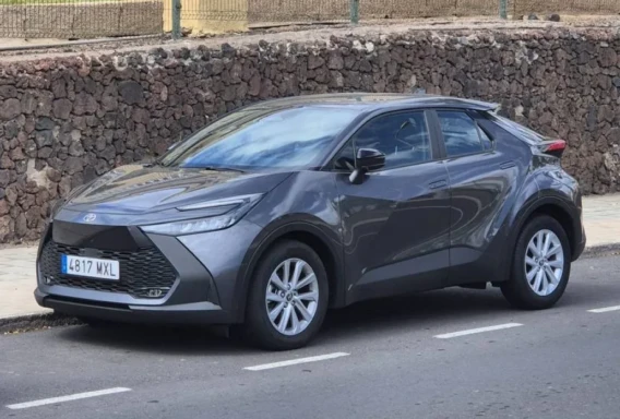 Toyota C-HR Hybrid (Automatik, 1.8 L, 5 Sitze)