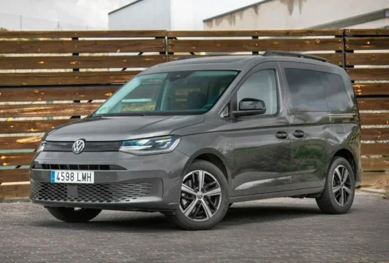 Volkswagen Caddy Maxi (Automatik, 2.0 L, 7 Sitze)